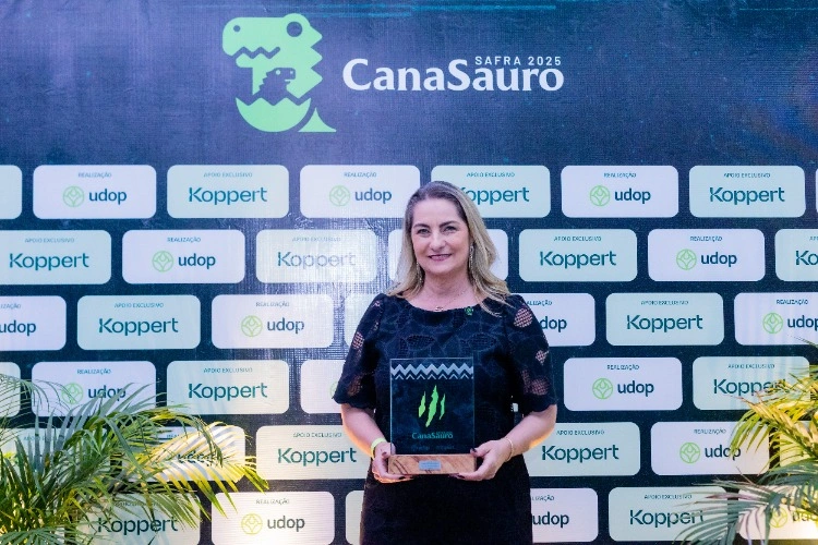 Rosana Amadeu, presidente do CEISE Br, recebe o Prêmio CanaSauro – Safra 2025