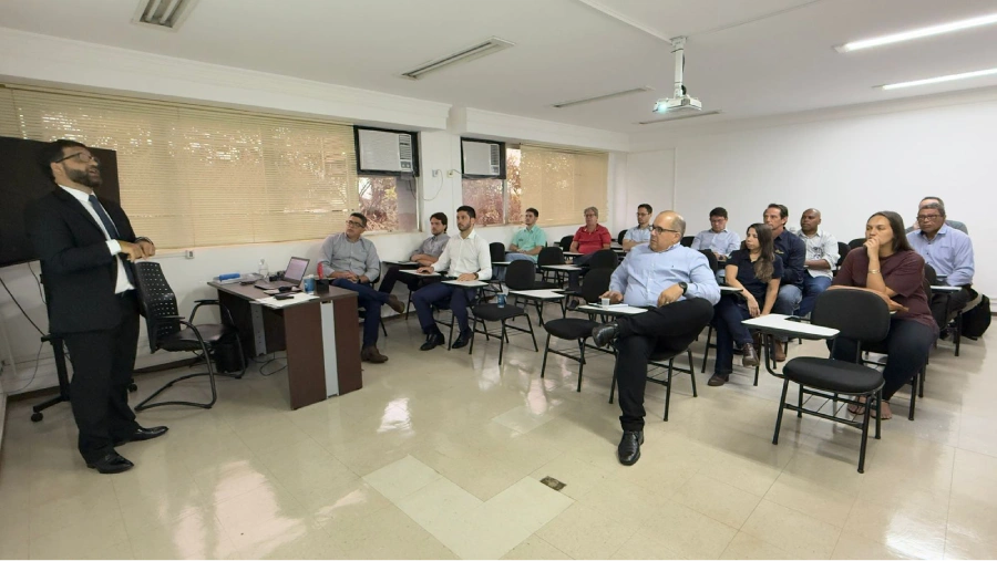Palestra no CEISE Br debate critérios e consequências do Cadastro do Devedor Contumaz